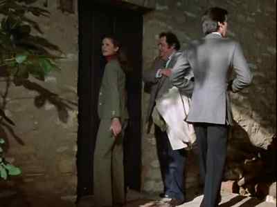 - I'll bust it down.
- I don't think that would be wise, Leo. - Remington Steele