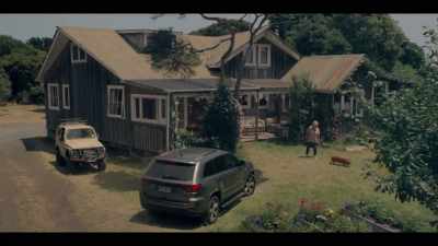 I'll change the music.
Gunther, come back inside! - Mystic