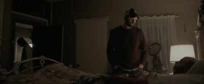 I'll come out there with you. - The Dark and the Wicked