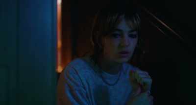 I'll die if I stay here. - I Saw the TV Glow