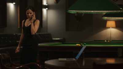 -I'll do better than that.
-Thank you, Grace. - Professionals