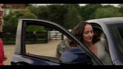 I'll email you some dates, shall I?
Oh, yeah, lovely. - Flesh and Blood