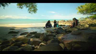 I'll focus on the rock bed.
Slow and methodical. - Dive Club