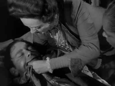 - I'll get some ice.
- Belle. - The Little Foxes