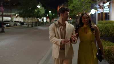 I'll get us a taxi. - The Love Club: Lauren’s Dream