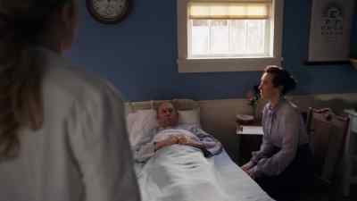 I'll give you a few minutes. - When Calls the Heart