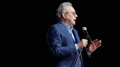 I'll give you an idea
of just how-- - Lewis Black: Thanks for Risking Your Life