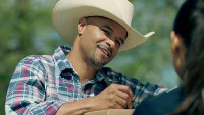 I'll give you the address,
in case you change your mind. - Queen Sugar