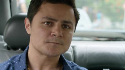 I'll go in. - Narcos