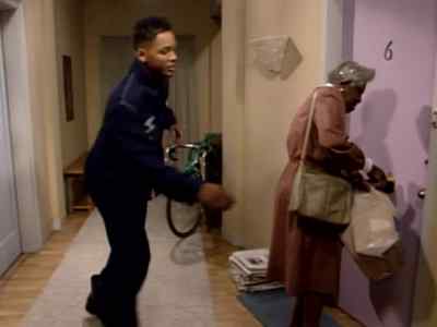 I'll help you with those, ma'am. - The Fresh Prince of Bel-Air