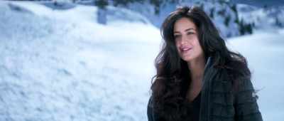 I'll hide you from the many.
Put you on a pedestal. - Tiger Zinda Hai