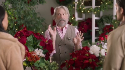I'll just run to the back
and whip something together. - Yuletide the Knot