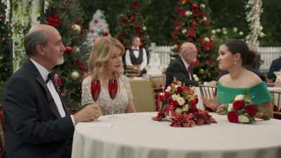 I'll just tell my boss that
I'm extending my vacation. - A Christmas Open House