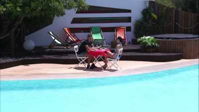 I'll keep,
if a lad come in here - Love Island
