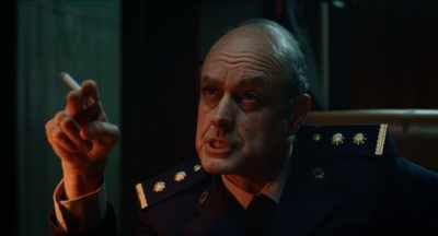 I'll keep your lD, to keep
you from any funny business. - El Angel