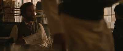 -I'll leave you.
-But, sweetie… - Eiffel