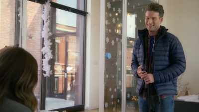 - I'll let you get back to it.
- No. Stay for a minute. - Holiday Mismatch