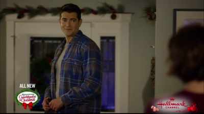 - I'll let myself out.
- Goodnight. - Christmas Under the Stars