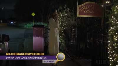 - I'll meet you halfway.
- Is that a, is that a euphemism? - Mystery 101: Killer Timing