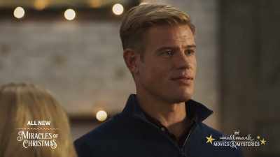 I'll never forget that moment
we picked it out together. - USS Christmas