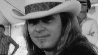 I'll never forget the smile
that he gave me, - If I Leave Here Tomorrow: A Film About Lynyrd Skynyrd