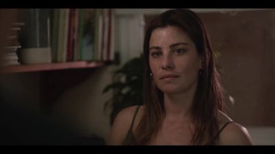 I'll never hit you. - Mr Inbetween