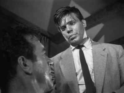 I'll pinpoint it for you, chum. - Kansas City Confidential