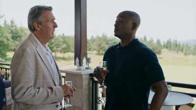 I'll put some feelers
out for you - The Groomsmen: First Look