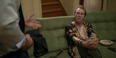 - I'll return it in a few minutes...
- It's mine. - Bloody Oranges