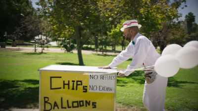 - I'll take a balloon.
- Five bucks. - This Giant Beast That is the Global Economy