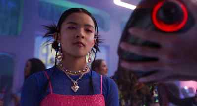 - I'll take a look.
- Go dance with Frankie-- - Henry Danger: The Movie