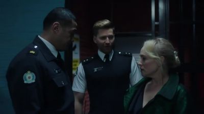 - I'll take her back to her unit.
- No problem. - Wentworth