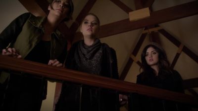 I'LL TAKE CARE
OF SPENCER. - Pretty Little Liars
