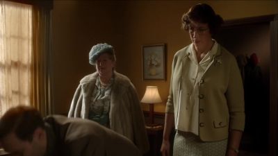 I'll take Freddie up. - Call the Midwife