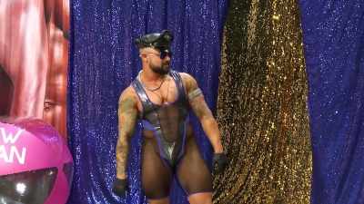 I'll take you over there,
and you on top of that, - GoGo for the Gold