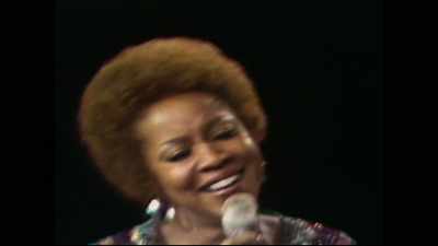 ♪ I'll take you there - Women Who Rock