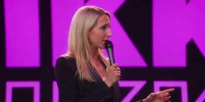 I'll throw a tip on there - Nikki Glaser: Bangin'
