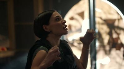 I'm 185, I'm sorry.
I don't know
what's wrong with me. - Blindspot