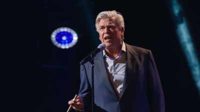 I'm a 61-year-old raging alcoholic,
motherfucker." - Ron White: If You Quit Listening, I'll Shut Up