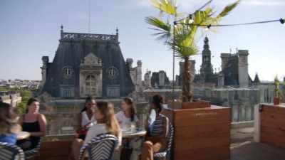 ♪ I'm a bad chick,
and my crew hit hard ♪ - Love Trip: Paris