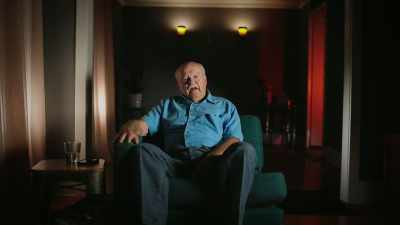 "I'm a businessman,
I'm a... I do upholstery." - The Hillside Strangler