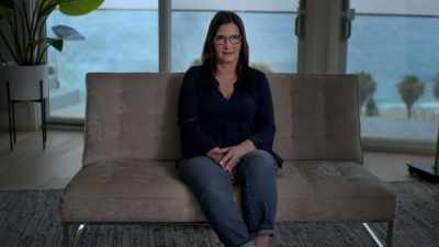 I'm a nurse anesthetist--
there's no reason - Dirty John, The Dirty Truth