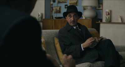I'm a private investigator, - Monsieur Spade