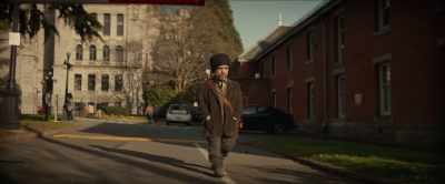 ♪ I'm a simple man and
I sing a simple song ♪ - American Dreamer