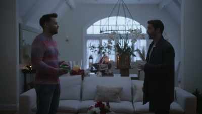 I'm a transcontinental actor - The Holiday Exchange