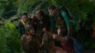- I'm alive! I'm alive!
- Yes! - Dora and the Lost City of Gold