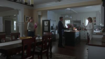 I'm allergic to peonies. - Riverdale
