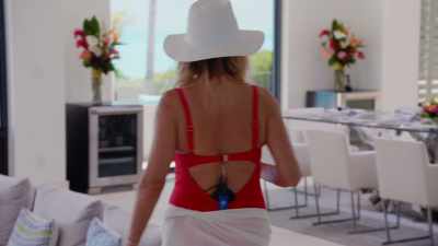 - I'm always ready on time,
and no one else is ready. - The Real Housewives Ultimate Girls Trip