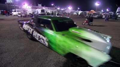 I'm an hour and 15 minutes
from my house. - Street Outlaws No Prep Kings Team Attack