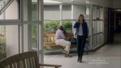 I'm at the community center, - Garage Sale Mystery: A Case Of Murder